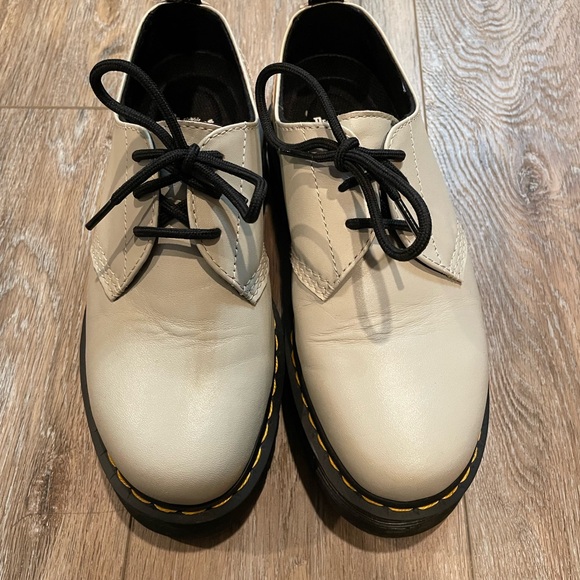 Dr. Marten Audrick Platform - Picture 2 of 8